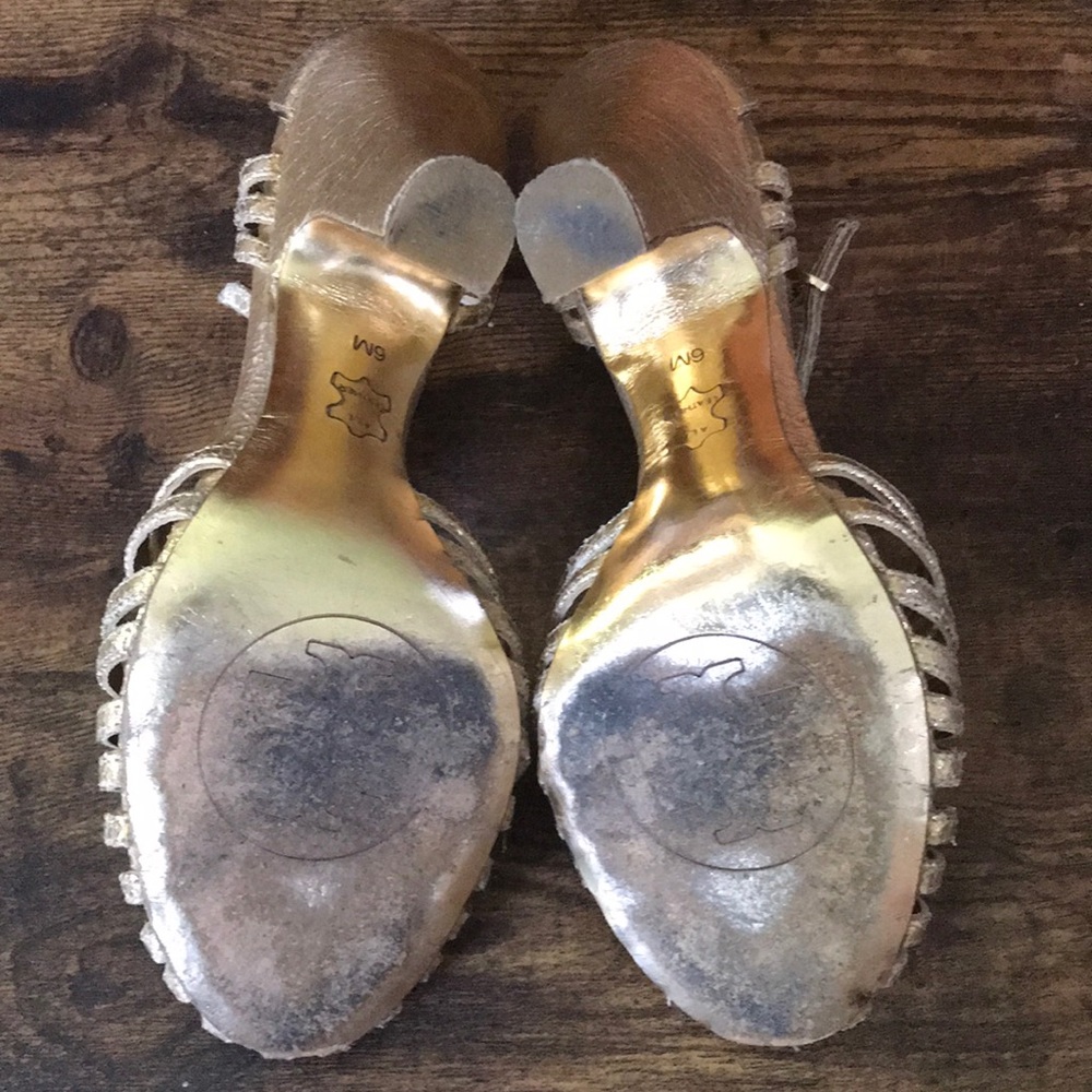 Tory Burch gold Distressed Shoes size 6 - Picture 6 of 12